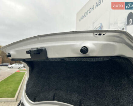 Рено Меган 2007 в Черкассах на Automoto.ua Серый Рено Меган, объемом двигателя 1.6 л и пробегом 177 тыс. км за 4800 $, фото 25 на Automoto.ua