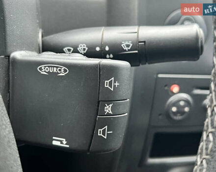 Серый Рено Меган, объемом двигателя 1.6 л и пробегом 179 тыс. км за 4600 $, фото 44 на Automoto.ua