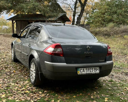 Рено Меган 2007 в Киеве на Automoto.ua Серый Рено Меган, объемом двигателя 1.6 л и пробегом 227 тыс. км за 5300 $, фото 3 на Automoto.ua