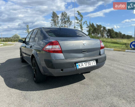 Серый Рено Меган, объемом двигателя 1.6 л и пробегом 360 тыс. км за 3600 $, фото 5 на Automoto.ua
