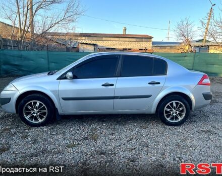 Рено Меган 2007 у Первомайськ на Automoto.ua Сірий Рено Меган, об'ємом двигуна 1.4 л та пробігом 180 тис. км за 4199 $, фото 2 на Automoto.ua