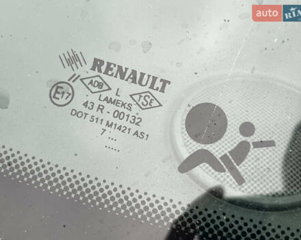 Серый Рено Меган, объемом двигателя 1.6 л и пробегом 179 тыс. км за 4600 $, фото 17 на Automoto.ua