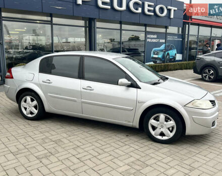 Серый Рено Меган, объемом двигателя 1.6 л и пробегом 179 тыс. км за 4600 $, фото 2 на Automoto.ua