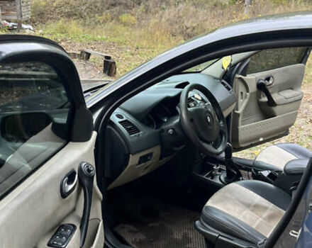 Рено Меган 2007 в Киеве на Automoto.ua Серый Рено Меган, объемом двигателя 1.6 л и пробегом 227 тыс. км за 5300 $, фото 11 на Automoto.ua