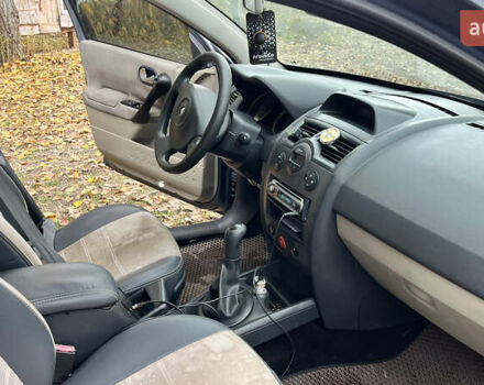 Рено Меган 2007 в Киеве на Automoto.ua Серый Рено Меган, объемом двигателя 1.6 л и пробегом 227 тыс. км за 5300 $, фото 17 на Automoto.ua