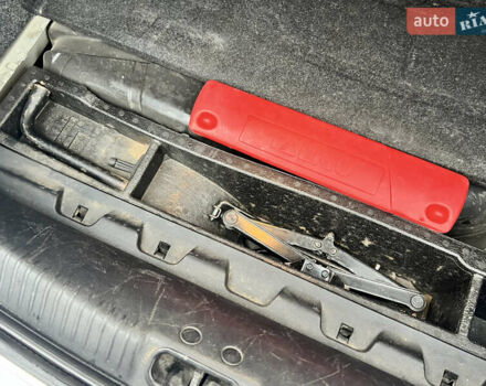 Серый Рено Меган, объемом двигателя 1.6 л и пробегом 179 тыс. км за 4600 $, фото 64 на Automoto.ua