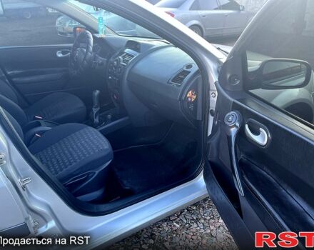 Рено Меган 2007 у Первомайськ на Automoto.ua Сірий Рено Меган, об'ємом двигуна 1.4 л та пробігом 180 тис. км за 4199 $, фото 10 на Automoto.ua