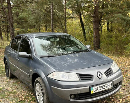 Рено Меган 2007 в Киеве на Automoto.ua Серый Рено Меган, объемом двигателя 1.6 л и пробегом 227 тыс. км за 5300 $, фото 7 на Automoto.ua
