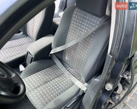Рено Меган 2007 в Белой Церкве на Automoto.ua Серый Рено Меган, объемом двигателя 1.4 л и пробегом 219 тыс. км за 4900 $, фото 11 на Automoto.ua