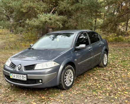 Рено Меган 2007 в Киеве на Automoto.ua Серый Рено Меган, объемом двигателя 1.6 л и пробегом 227 тыс. км за 5300 $, фото 1 на Automoto.ua