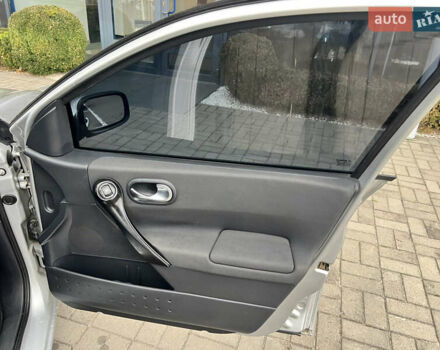 Серый Рено Меган, объемом двигателя 1.6 л и пробегом 179 тыс. км за 4600 $, фото 61 на Automoto.ua