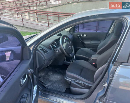 Серый Рено Меган, объемом двигателя 1.6 л и пробегом 207 тыс. км за 4900 $, фото 10 на Automoto.ua