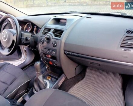 Серый Рено Меган, объемом двигателя 1.5 л и пробегом 323 тыс. км за 4100 $, фото 6 на Automoto.ua