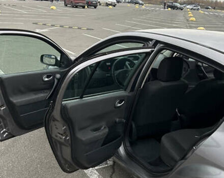 Сірий Рено Меган, об'ємом двигуна 1.39 л та пробігом 265 тис. км за 4200 $, фото 7 на Automoto.ua