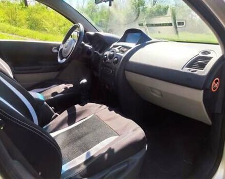 Серый Рено Меган, объемом двигателя 1.6 л и пробегом 344 тыс. км за 4400 $, фото 9 на Automoto.ua