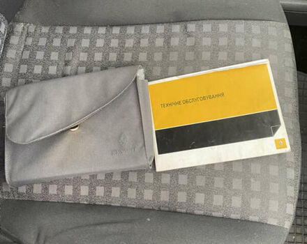 Сірий Рено Меган, об'ємом двигуна 1.39 л та пробігом 265 тис. км за 4200 $, фото 20 на Automoto.ua