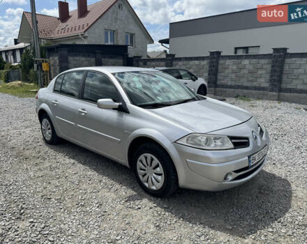 Сірий Рено Меган, об'ємом двигуна 1.6 л та пробігом 292 тис. км за 4800 $, фото 1 на Automoto.ua