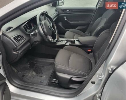 Серый Рено Меган, объемом двигателя 1.6 л и пробегом 134 тыс. км за 12000 $, фото 2 на Automoto.ua