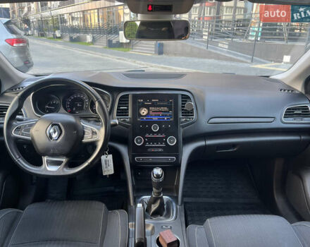 Серый Рено Меган, объемом двигателя 1.46 л и пробегом 135 тыс. км за 12500 $, фото 18 на Automoto.ua