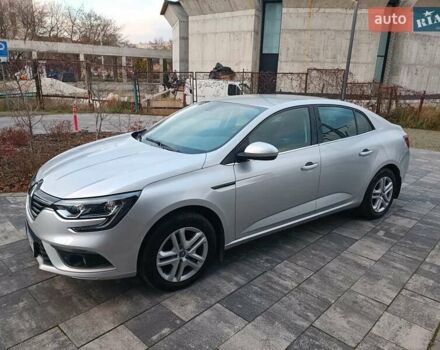 Серый Рено Меган, объемом двигателя 1.6 л и пробегом 46 тыс. км за 15800 $, фото 9 на Automoto.ua