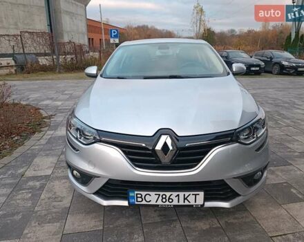 Серый Рено Меган, объемом двигателя 1.6 л и пробегом 46 тыс. км за 15800 $, фото 1 на Automoto.ua