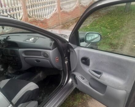 Сірий Рено Меган, об'ємом двигуна 1.9 л та пробігом 456 тис. км за 1600 $, фото 7 на Automoto.ua