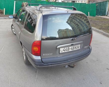 Серый Рено Меган, объемом двигателя 1.4 л и пробегом 400 тыс. км за 1800 $, фото 2 на Automoto.ua