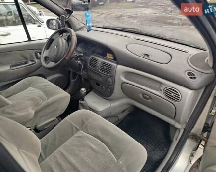 Сірий Рено Меган, об'ємом двигуна 1.9 л та пробігом 375 тис. км за 3800 $, фото 15 на Automoto.ua