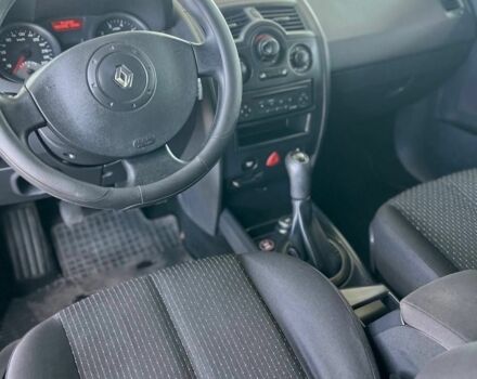 Серый Рено Меган, объемом двигателя 0 л и пробегом 230 тыс. км за 4800 $, фото 6 на Automoto.ua