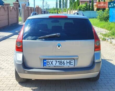 Серый Рено Меган, объемом двигателя 2 л и пробегом 267 тыс. км за 4300 $, фото 7 на Automoto.ua