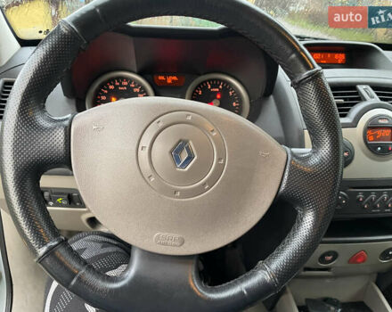 Сірий Рено Меган, об'ємом двигуна 1.6 л та пробігом 210 тис. км за 4555 $, фото 37 на Automoto.ua
