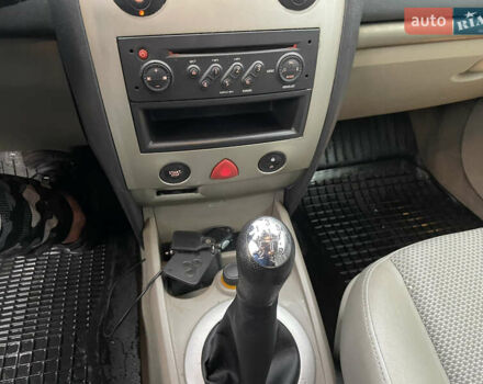 Сірий Рено Меган, об'ємом двигуна 1.6 л та пробігом 210 тис. км за 4555 $, фото 40 на Automoto.ua