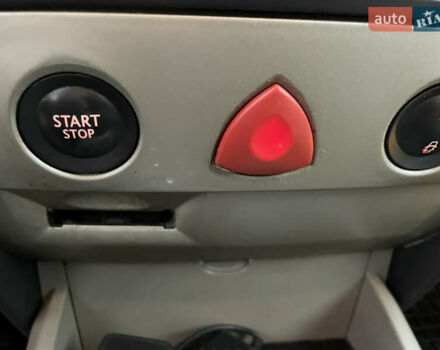 Сірий Рено Меган, об'ємом двигуна 1.6 л та пробігом 210 тис. км за 4555 $, фото 43 на Automoto.ua