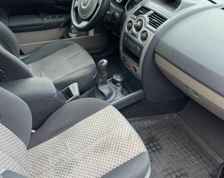 Серый Рено Меган, объемом двигателя 1.4 л и пробегом 204 тыс. км за 3750 $, фото 11 на Automoto.ua