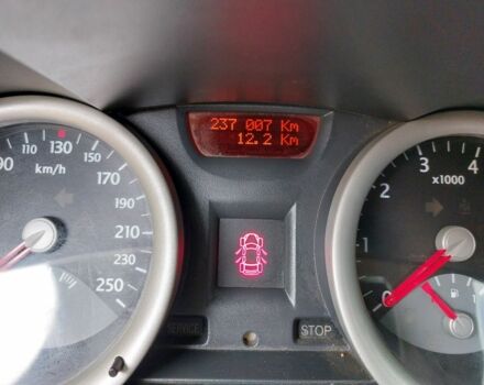 Серый Рено Меган, объемом двигателя 1.9 л и пробегом 240 тыс. км за 4000 $, фото 21 на Automoto.ua