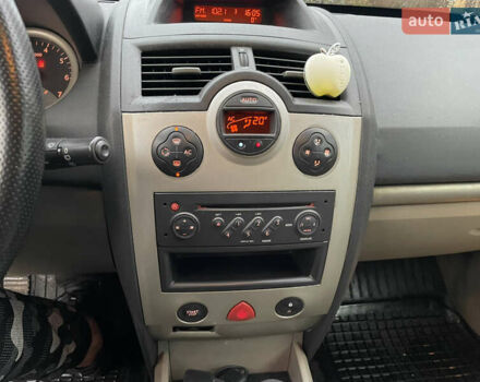 Сірий Рено Меган, об'ємом двигуна 1.6 л та пробігом 210 тис. км за 4555 $, фото 39 на Automoto.ua