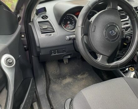 Серый Рено Меган, объемом двигателя 0 л и пробегом 200 тыс. км за 5200 $, фото 3 на Automoto.ua