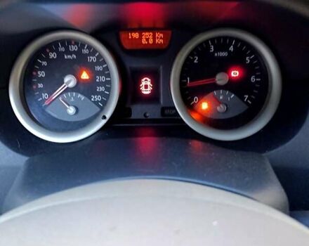 Сірий Рено Меган, об'ємом двигуна 1.6 л та пробігом 190 тис. км за 4000 $, фото 4 на Automoto.ua