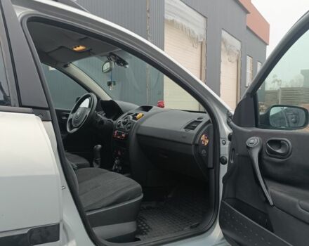 Серый Рено Меган, объемом двигателя 1.6 л и пробегом 280 тыс. км за 3400 $, фото 5 на Automoto.ua