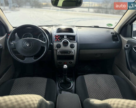 Сірий Рено Меган, об'ємом двигуна 1.6 л та пробігом 170 тис. км за 4200 $, фото 8 на Automoto.ua