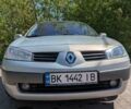 Сірий Рено Меган, об'ємом двигуна 2 л та пробігом 112 тис. км за 4200 $, фото 1 на Automoto.ua