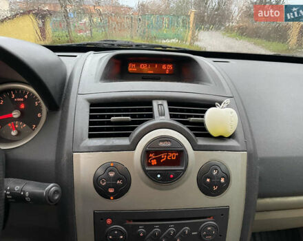 Сірий Рено Меган, об'ємом двигуна 1.6 л та пробігом 210 тис. км за 4555 $, фото 38 на Automoto.ua