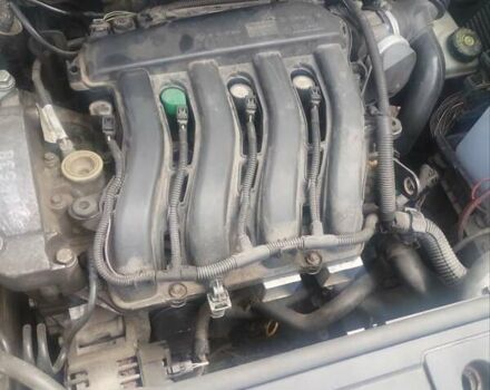 Серый Рено Меган, объемом двигателя 1.6 л и пробегом 202 тыс. км за 4500 $, фото 7 на Automoto.ua