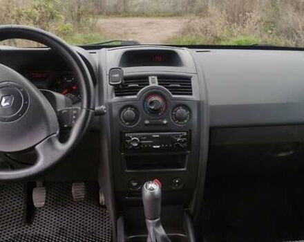 Сірий Рено Меган, об'ємом двигуна 1.6 л та пробігом 230 тис. км за 4300 $, фото 12 на Automoto.ua