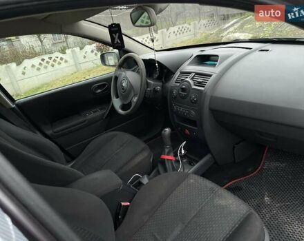 Сірий Рено Меган, об'ємом двигуна 1.6 л та пробігом 307 тис. км за 3700 $, фото 5 на Automoto.ua