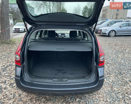 Серый Рено Меган, объемом двигателя 1.6 л и пробегом 191 тыс. км за 4700 $, фото 14 на Automoto.ua