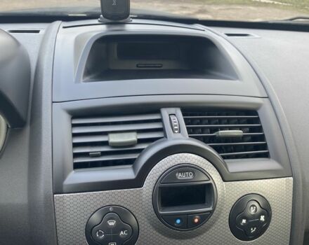 Серый Рено Меган, объемом двигателя 1.6 л и пробегом 272 тыс. км за 4700 $, фото 10 на Automoto.ua