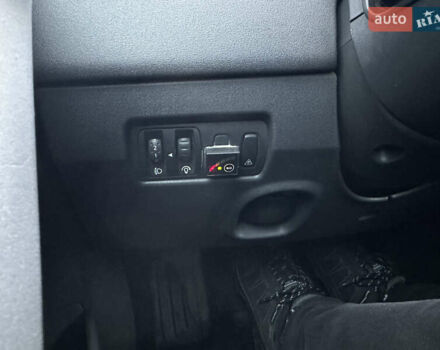 Серый Рено Меган, объемом двигателя 2 л и пробегом 309 тыс. км за 4300 $, фото 23 на Automoto.ua