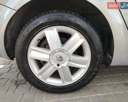 Рено Меган 2004 у Первомайськ на Automoto.ua Сірий Рено Меган, об'ємом двигуна 1.6 л та пробігом 233 тис. км за 4500 $, фото 17 на Automoto.ua