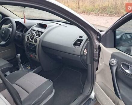 Серый Рено Меган, объемом двигателя 1.46 л и пробегом 407 тыс. км за 3999 $, фото 12 на Automoto.ua